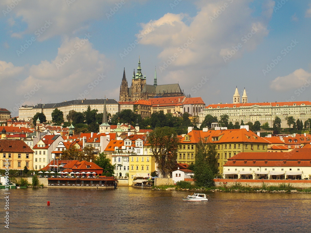 Obraz premium Cityscape with the Vltava River, The Prague Castle and The Saint Vitus Cathedral in Prague, Czech Republic