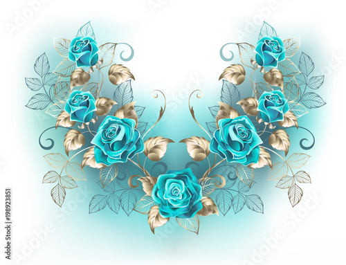 Symmetrical composition with turquoise roses