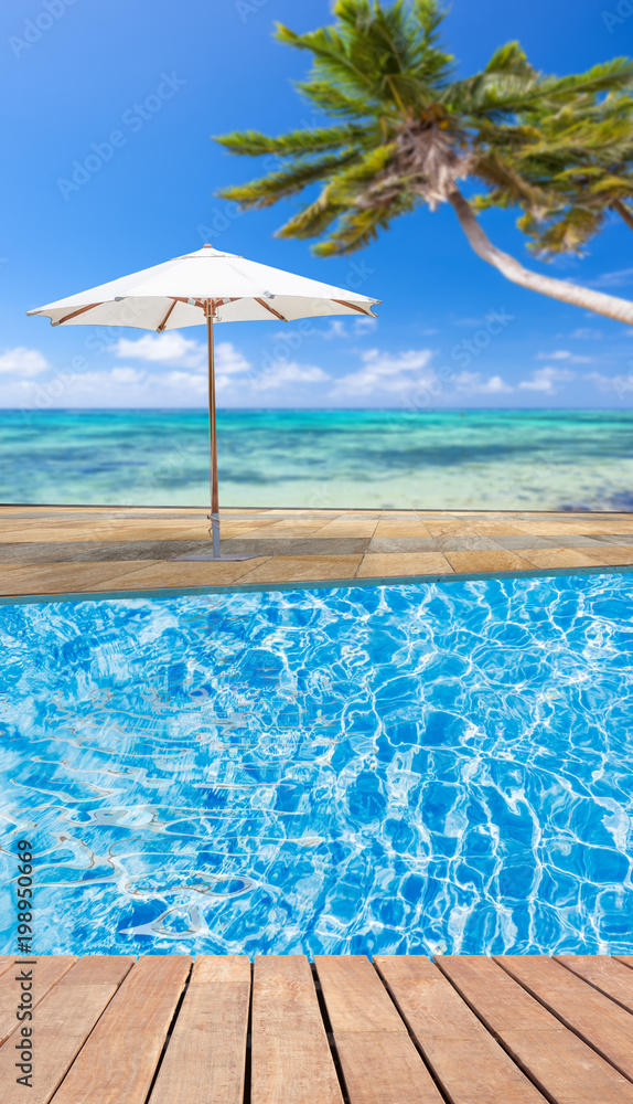 Fototapeta premium piscine bleue, fond lagon 
