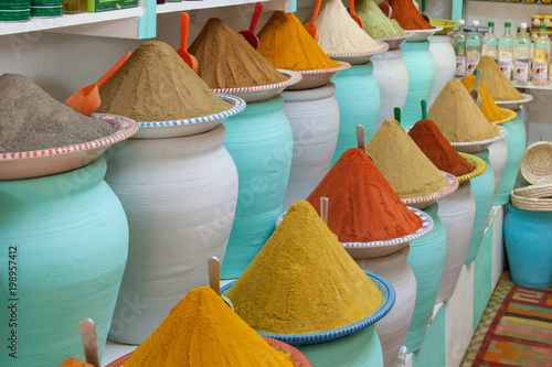 Obraz na płótnie Spices at the market Marrakech, Morocco w salonie