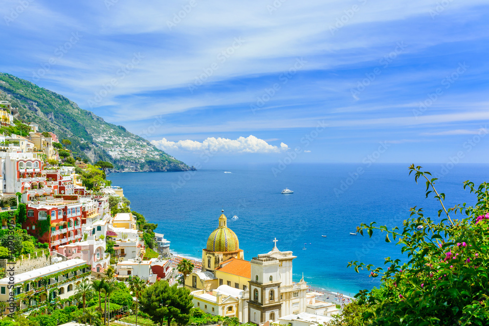 Fototapeta Positano, Amalfi Coast, Campania, Italy. beautiful view on old town at sunny day
