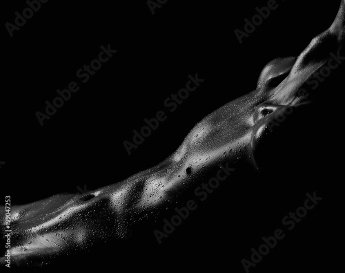 Men's chest and abdomen