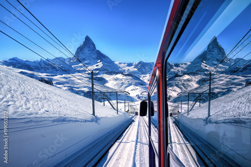 Zugfahrt zum Matterhorn, Gornergrat, Zermatt, Schweiz 