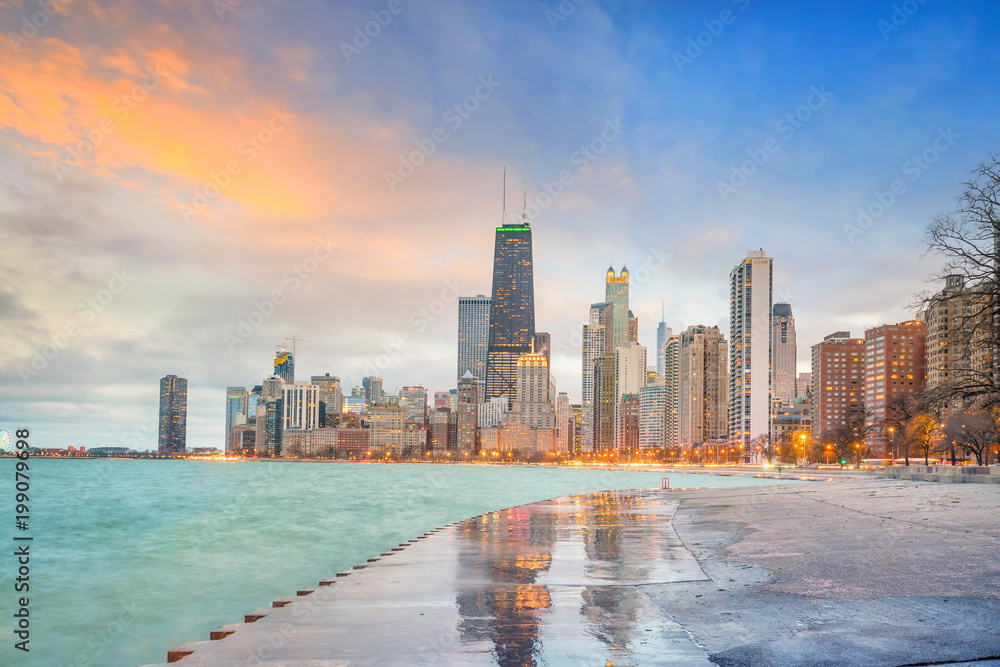 Naklejka premium Downtown Chicago skyline o zachodzie słońca Illinois
