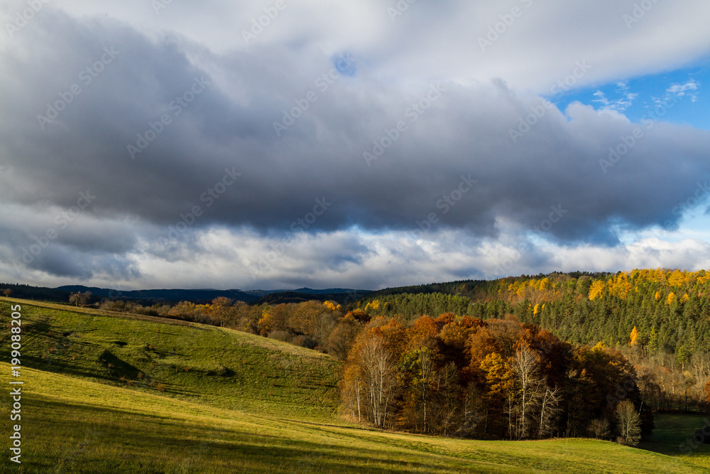 Blick über den Thüringer Wald im Herbst goldener Oktober