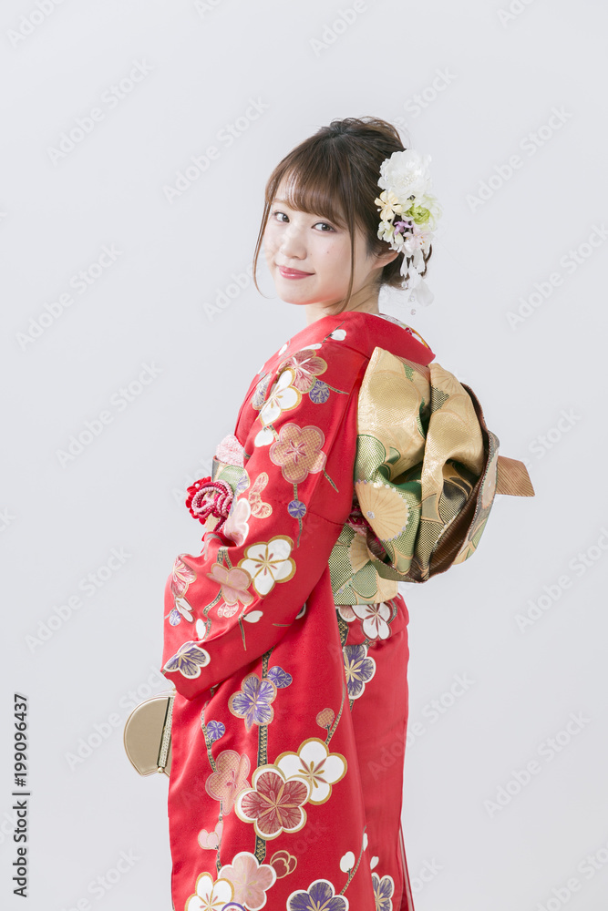 振袖の着物を着た女性 振袖の着物を着た女性