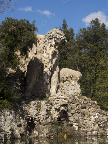 Italia, Toscana, Firenze, Pratolino, il Parco della villa Demidoff. Il Gigante dell'Appennino,opera del Giambologna.