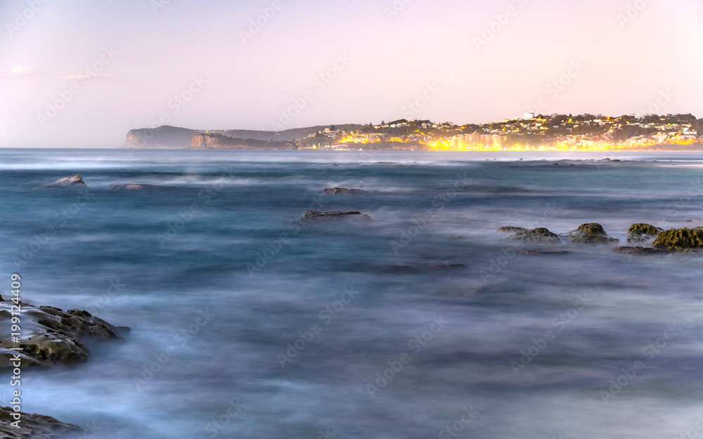 Obraz premium Hazy Dawn Seascape