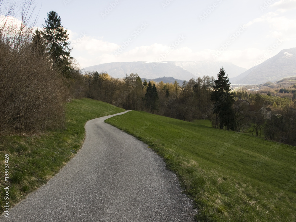 sentiero di montagna, trekking e jogging