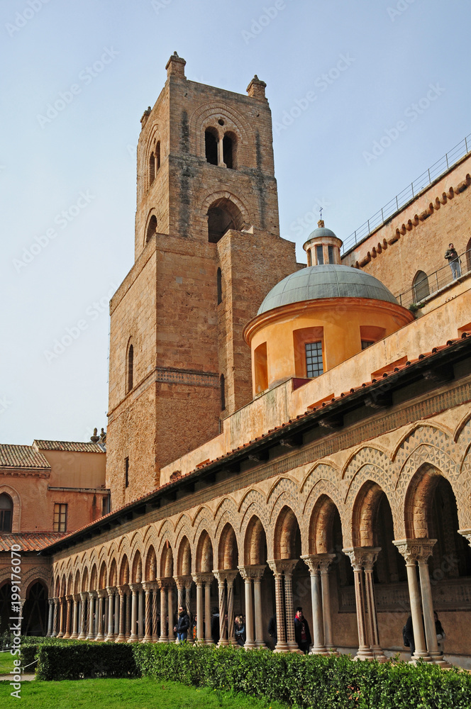 Monreale, il chiostro del Duomo - Sicilia
