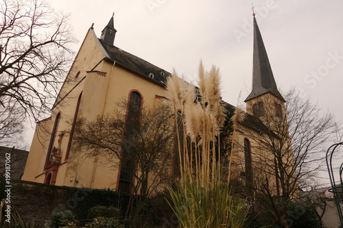 Die Kirche im Zentrum von Kröv photo