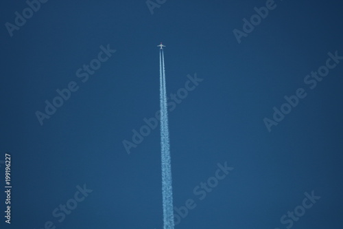 Airplane straight up in the middle