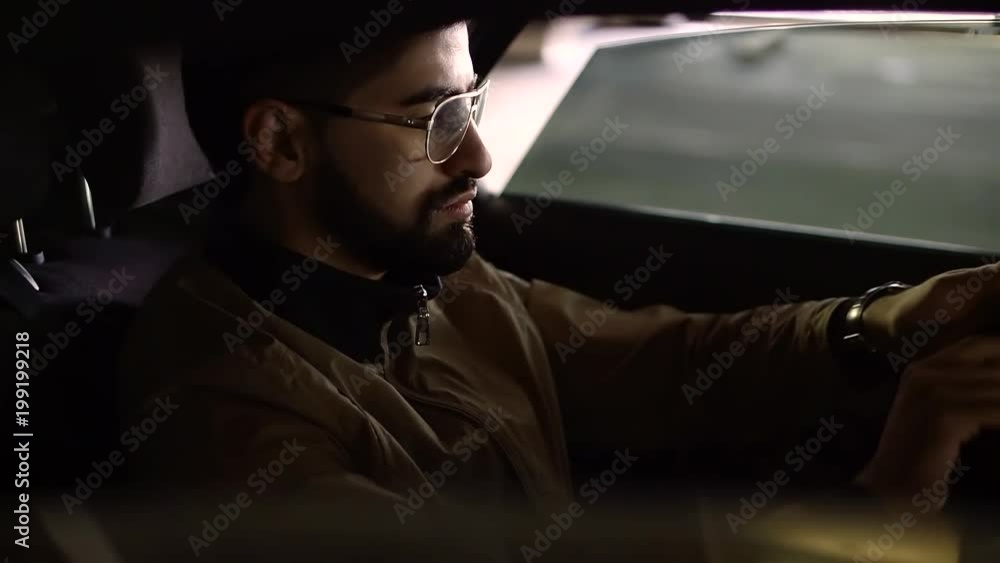 Very dangerous man with a gun Very dangerous man with a gun