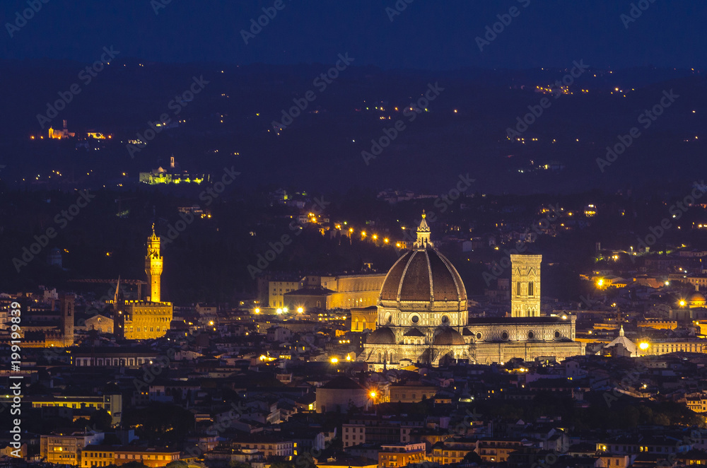 Duomo, Campanile di Giotto e Palazzo Vecchio di Firenze -veduta notturna