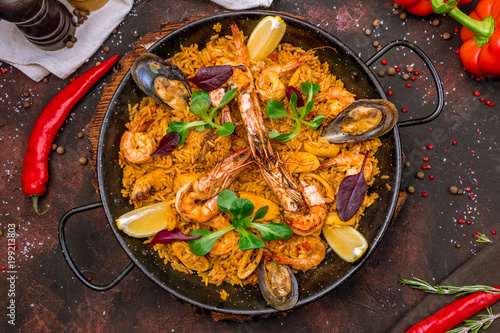 paella with seafood photo