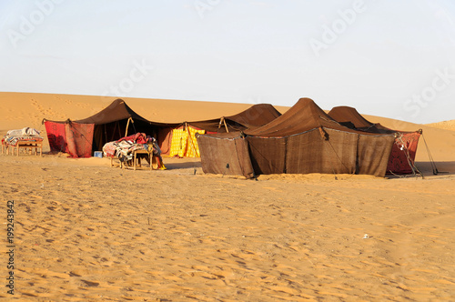 Zelte, Wüste Erg Chebbi, Merzouga, Marokko, Afrika ©  Egon Boemsch
