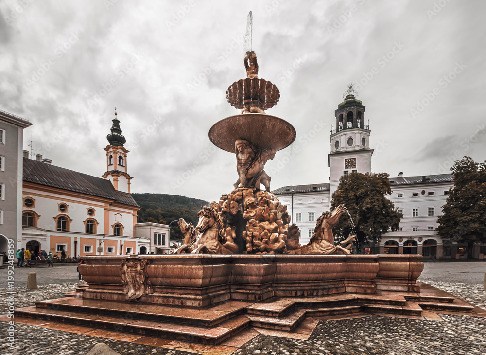 Obraz premium Residence fountain -Salzburg-Austria