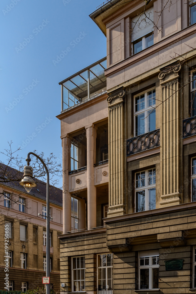Denkmalgeschützte bürgerliche Prachtarchitektur in Berlin-Schmargendorf