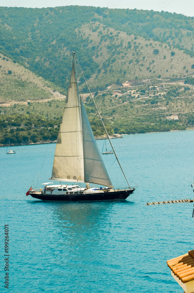 Obraz premium sailing boat in Plataria Epirus Greece summer holidays