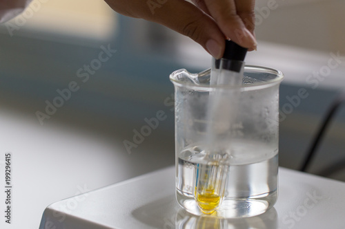  Analyze Functional groups of chemical in laboratory.