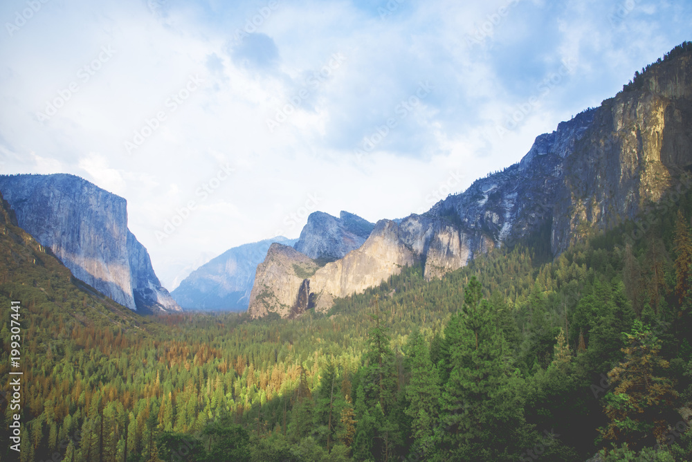 The tunnel view with El capitan in Yosemite The tunnel view with El capitan in Yosemite
