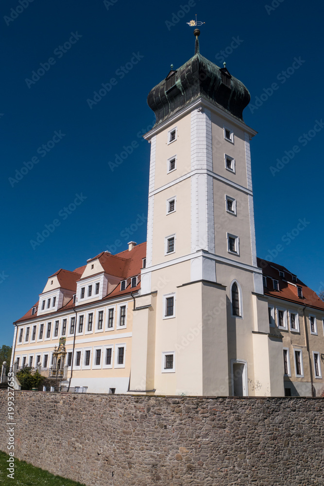 Schloss Delitzsch mit Schlossmauer - Schlossturm