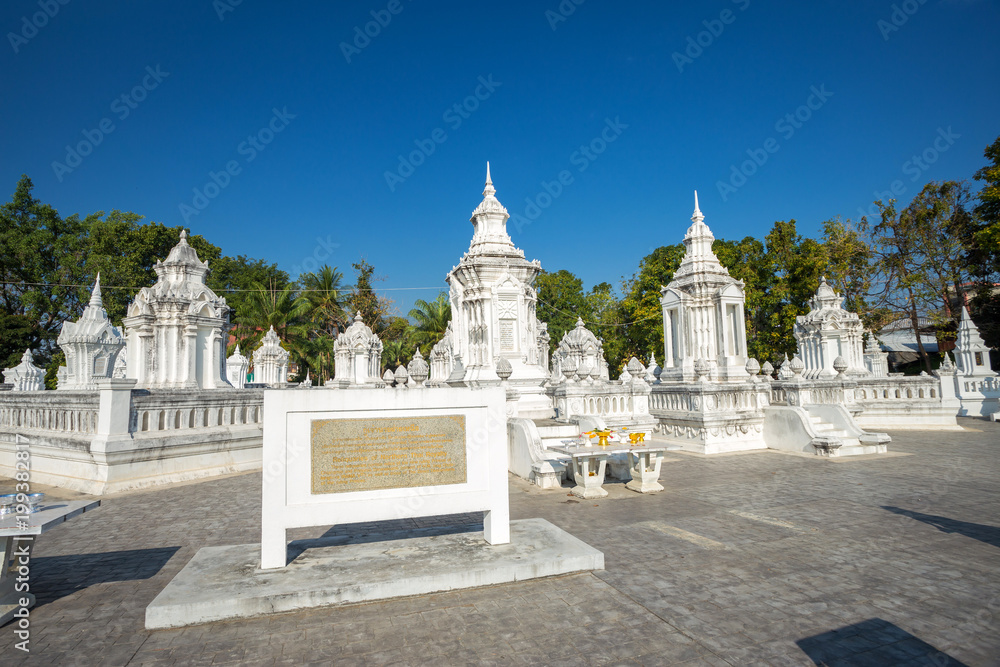 Wat Suan Dok is a Buddhist temple (Wat) in Chiang Mai, northern Thailand. Wat Suan Dok is a Buddhist temple (Wat) in Chiang Mai, northern Thailand.