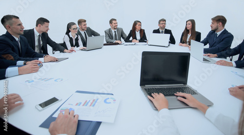 Foto meeting of shareholders of the company at the round - table.