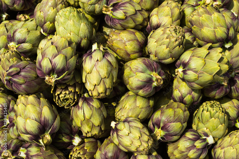 Fototapeta premium Carciofi Violetti freschi, Italian Slow Food 