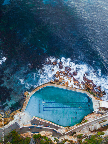 Tableau sur toile Aerial view of Bronte rock pool.