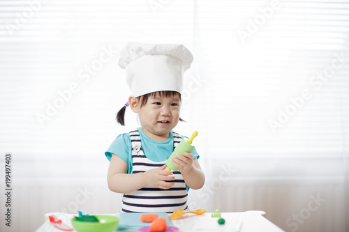 baby girl pretend play kitchen toy