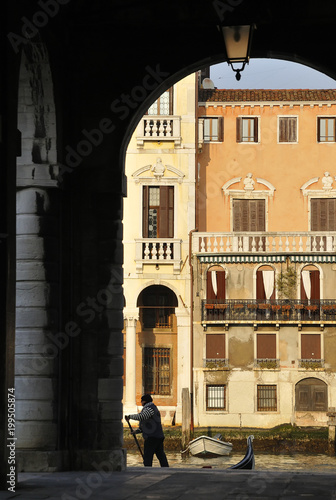 Fototapeta Gondala through archway.