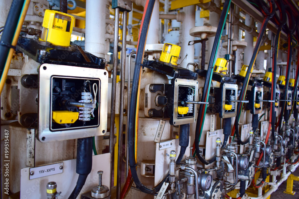 Open position cover onoff valve to maintenance. Balance valve onoff