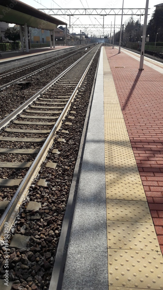 Fototapeta premium Stazioni di treni in prospettiva