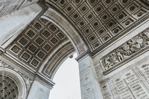Arc de Triomphe in Paris, France © Dennis