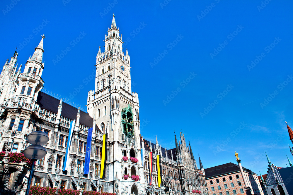 Obraz premium Town Hall on Marienplatz square in Munich, Germany