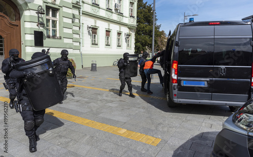 Wallpaper Mural Special police unit entering the building and arresting the terrorists Torontodigital.ca