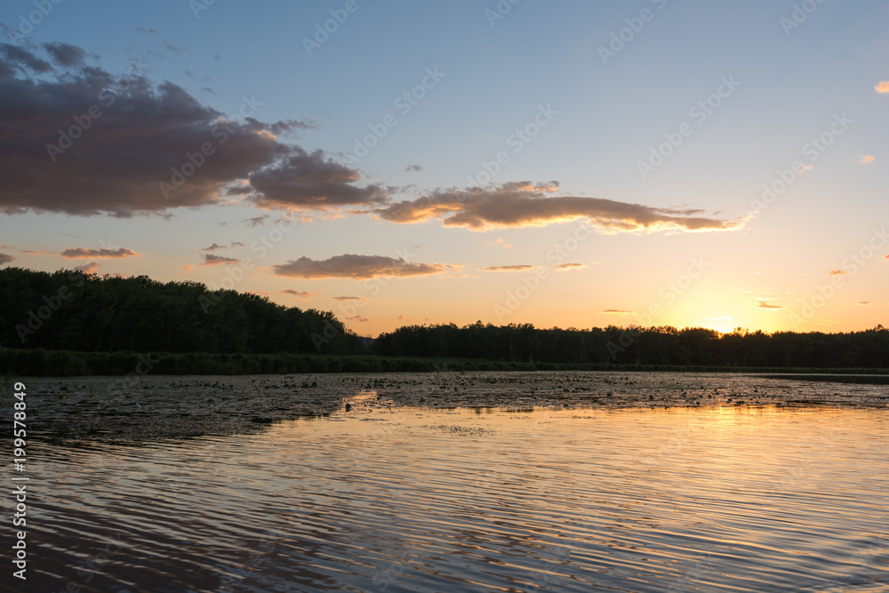 Obraz premium Summer Sunset Over Lake 