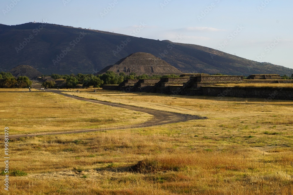 Early morning view over Pyramids of the Sun and the Moon, Teotihuacan, Mexico
