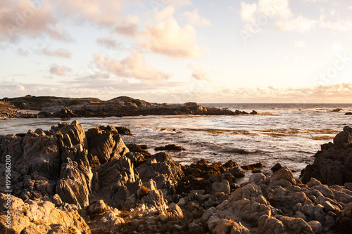 Tableau sur toile Sunset on a beach in Monterey, California