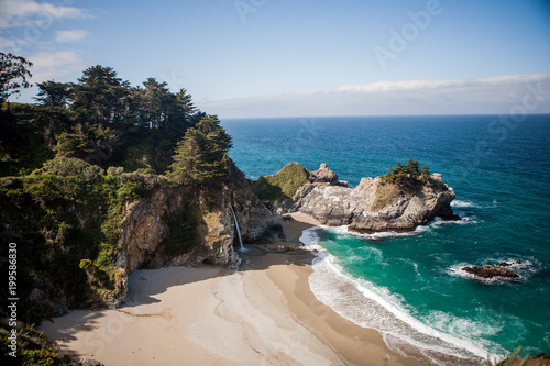 McWay Falls Waterfall in Big Sur State Park, California © Stan Peresechansky