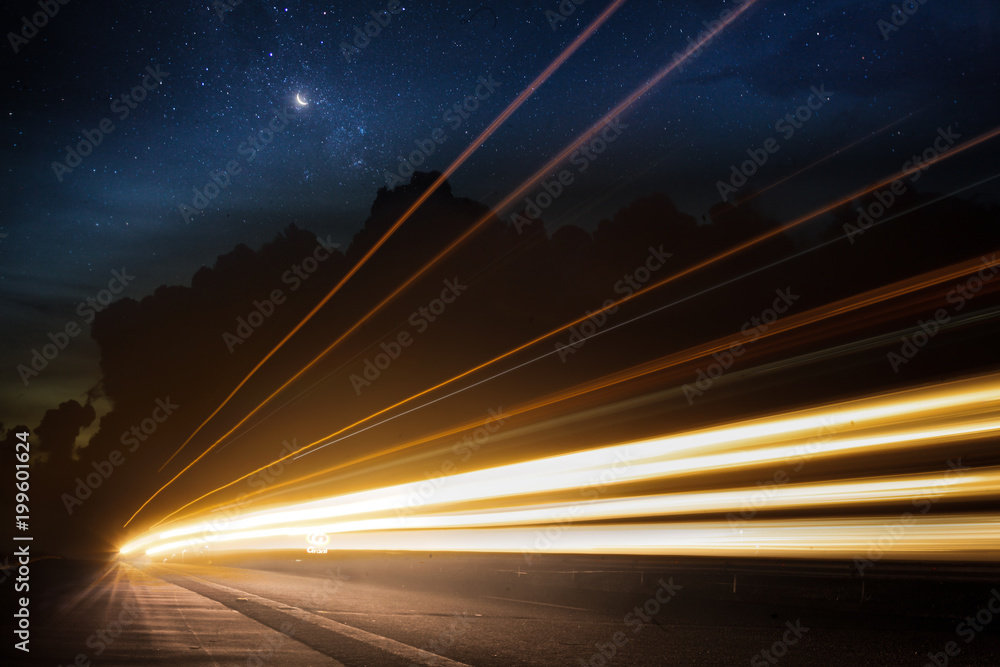 Obraz premium NOTURNO ESTRADA ESTRELA CEU