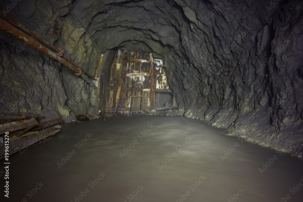 Underground old ore gold mine tunnel shaft passage mining technology flooded submerged