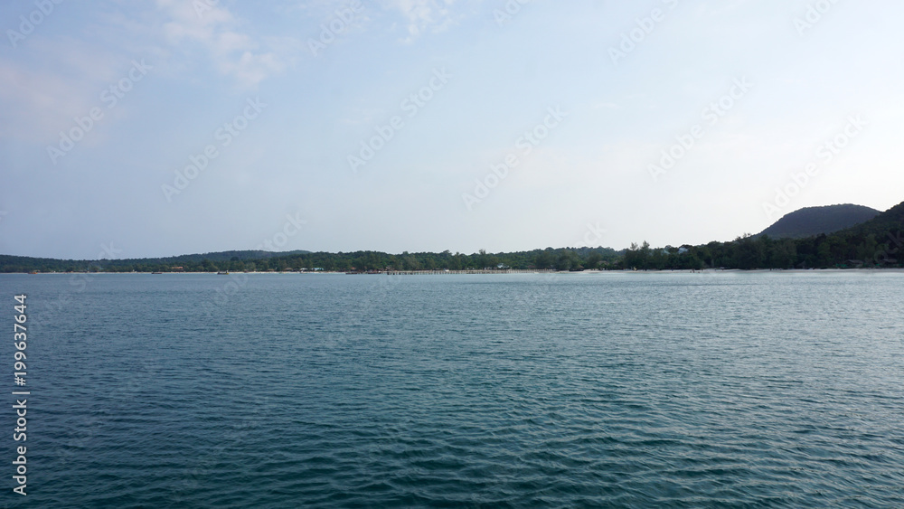 tropical bay of ko rong samloem