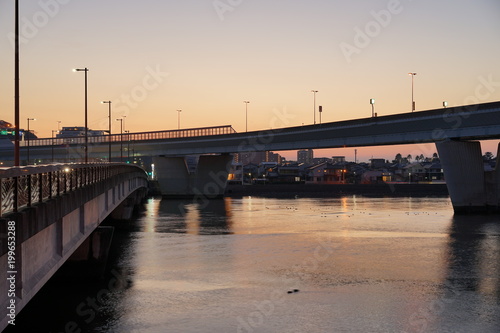 福岡西の都市風景　橋と都市高速