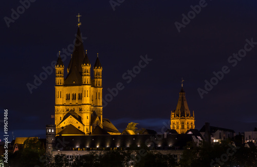 The Great Saint Martin Church at night