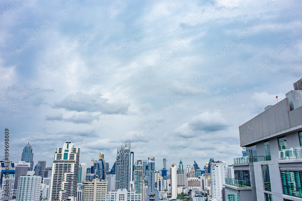 ビル郡 大都会 都市 開発 未来 美しい雲と空のグラデーション Stock Photo Adobe Stock