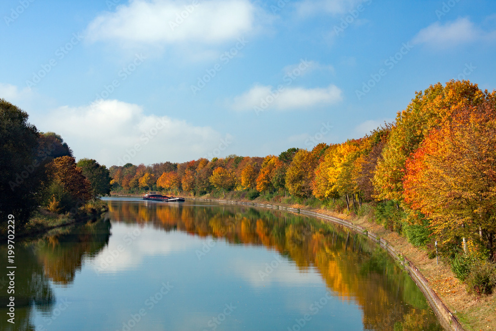 Herbststimmung am Wasser