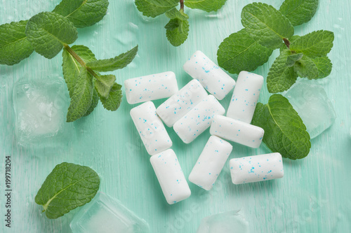 Chewing gum with mint and ice photo