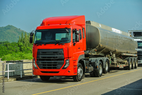 Wallpaper Mural Big truck Used for a variety of business operations Torontodigital.ca
